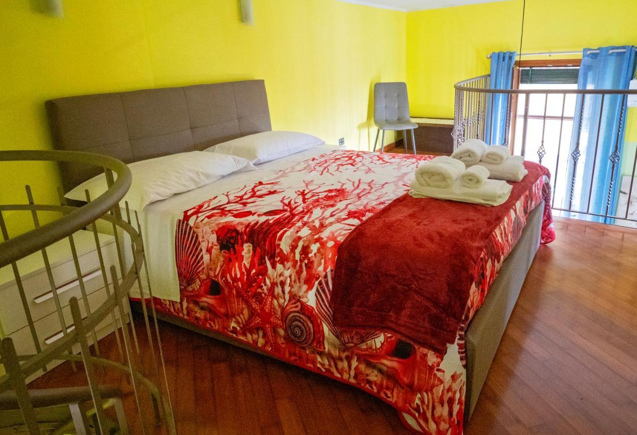 Апартаменти Casa "Positano" Da Ely - Salerno Centro Con Self Check-In Екстер'єр фото