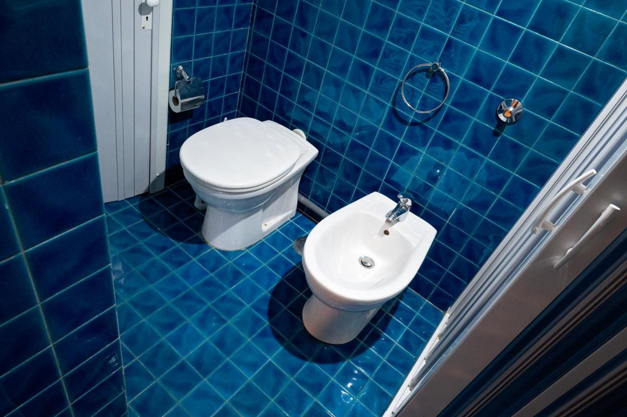 Апартаменти Casa "Positano" Da Ely - Salerno Centro Con Self Check-In Екстер'єр фото
