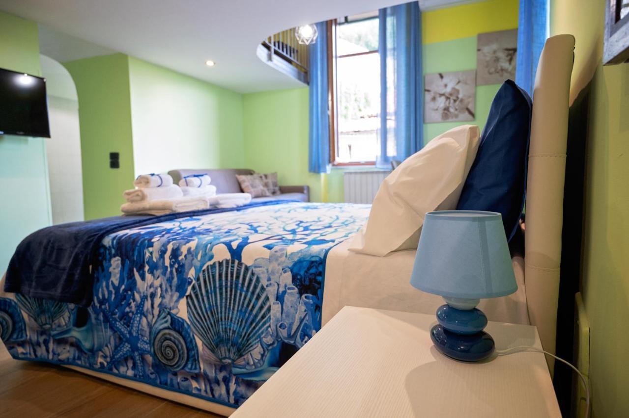 Апартаменти Casa "Positano" Da Ely - Salerno Centro Con Self Check-In Екстер'єр фото