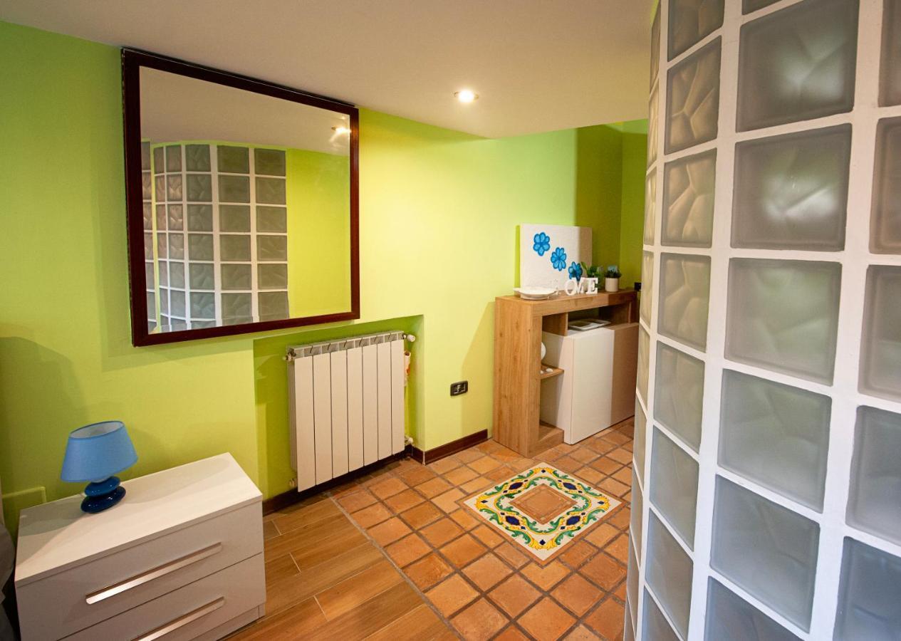 Апартаменти Casa "Positano" Da Ely - Salerno Centro Con Self Check-In Екстер'єр фото